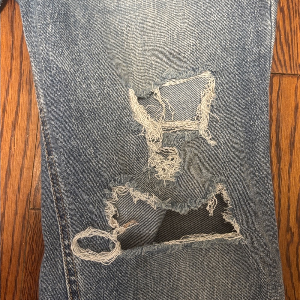 Edgely Ripped Ankle Jeans Women’s Size: 10 - Picture 4 of 7